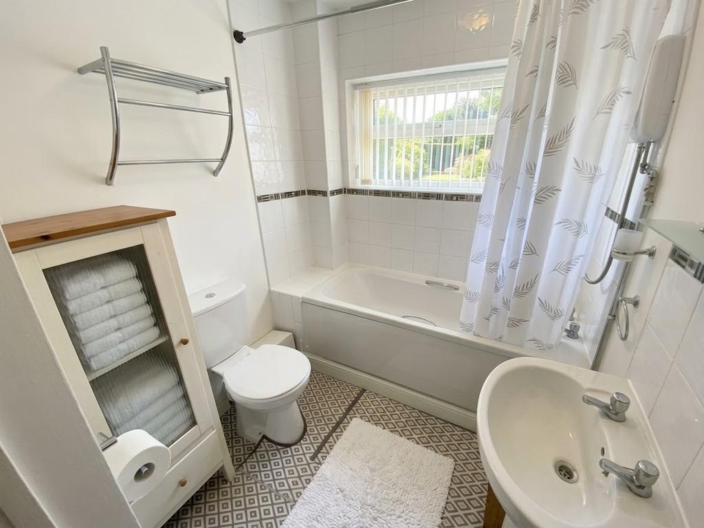 Apartment in Sutton Coldfield - View 5
