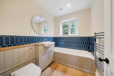 4 bedroom semi-detached house for sale, Morden Hill, Lewisham, London, SE13