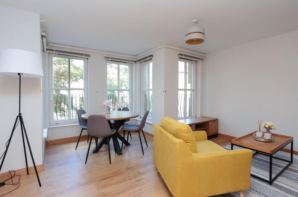 Apartment in Edinburgh - View 2