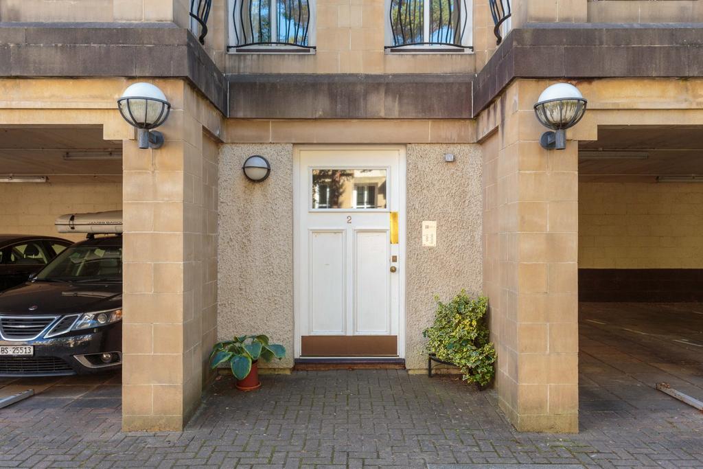 Apartment in Edinburgh - View 3