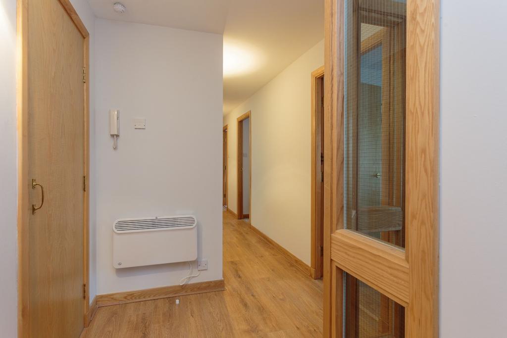 Apartment in Edinburgh - View 4