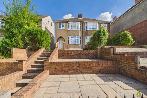 3 bedroom semi-detached house for sale, Station Road Crayford, Crayford, Dartford, Kent, DA1