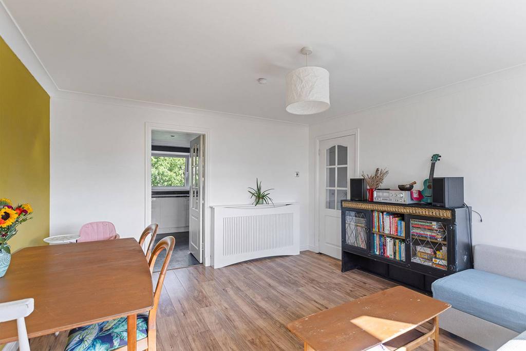 Apartment in Edinburgh - View 3