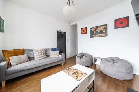 1 bedroom flat for sale, Denison Road, London, SW19