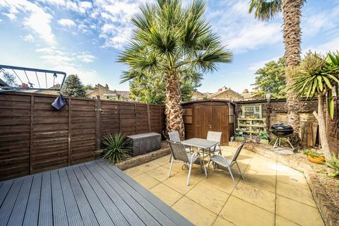 1 bedroom flat for sale, Denison Road, London, SW19