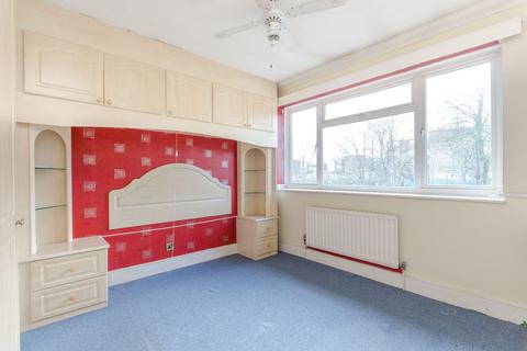 3 bedroom house to rent, Farm Avenue, Wembley, HA0