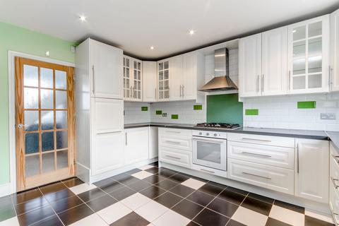 3 bedroom house to rent, Farm Avenue, Wembley, HA0