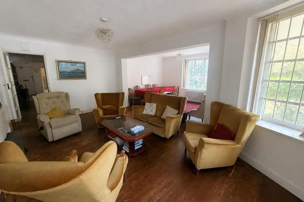 Apartment in Hove - View 2