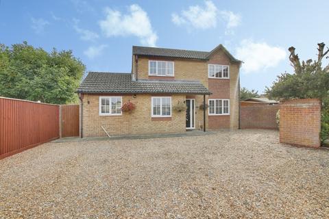 3 bedroom detached house for sale, Plover Drive, March PE15