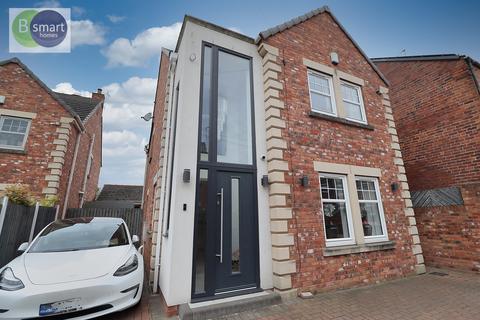 4 bedroom detached house to rent, Willow Lane, Rotherham S63