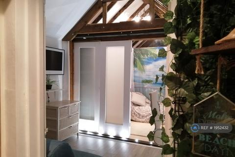 Studio to rent, Coventry, Coventry, CV4