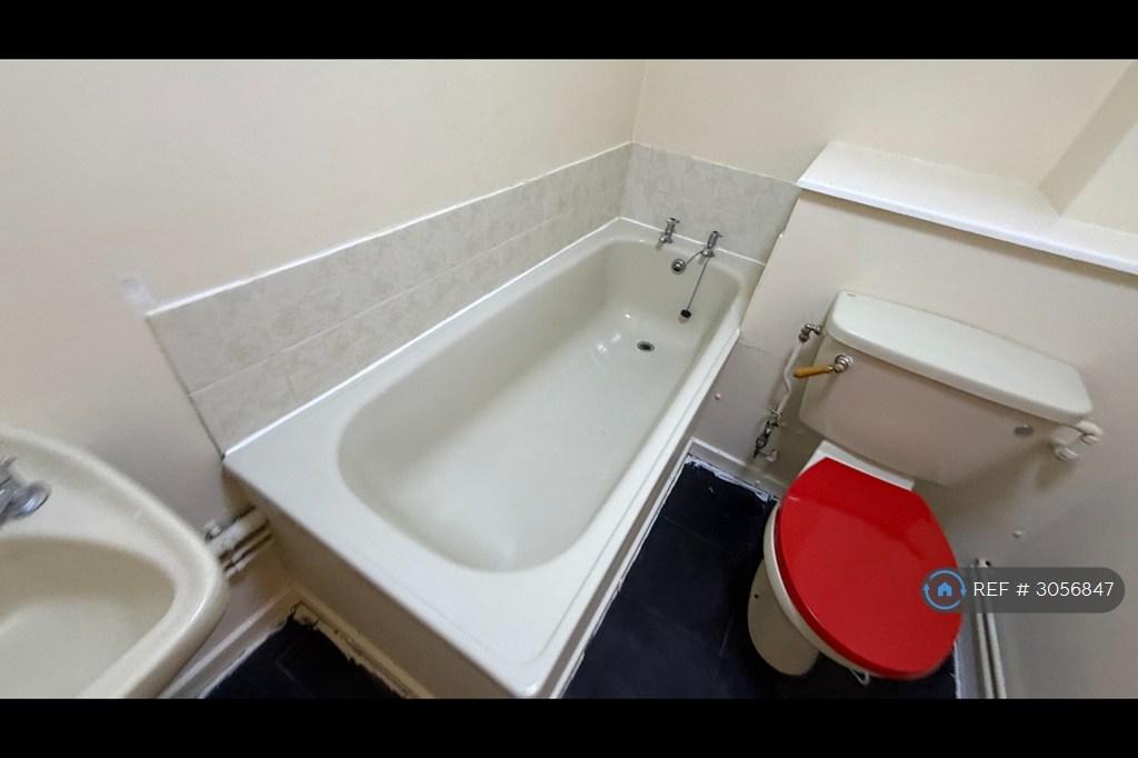 Apartment in Leeds - More