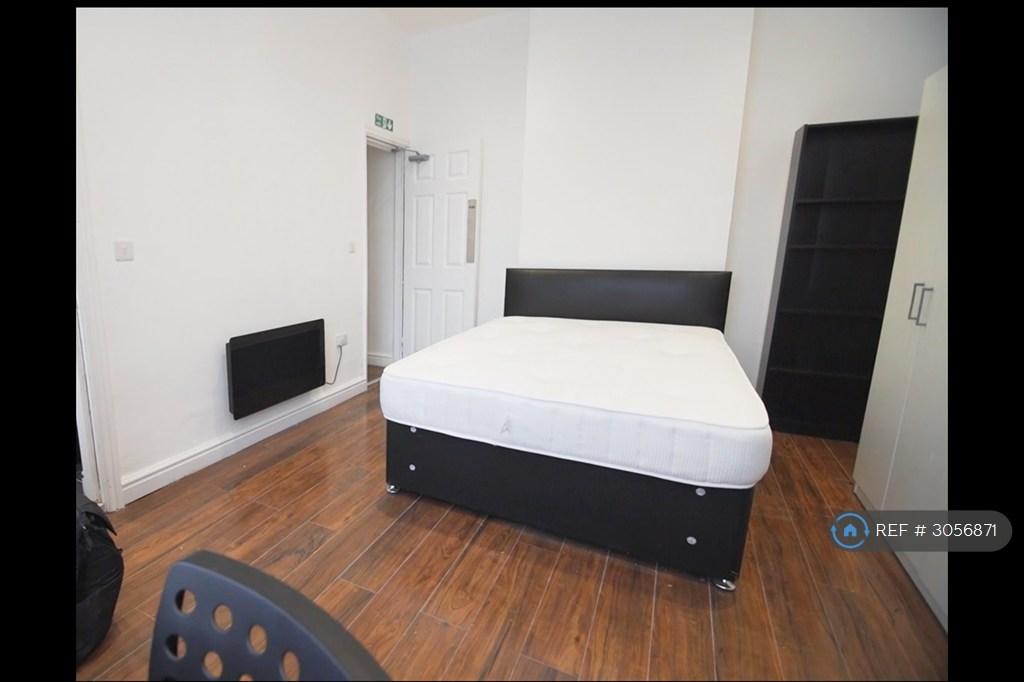Apartment in Leicester - View 2