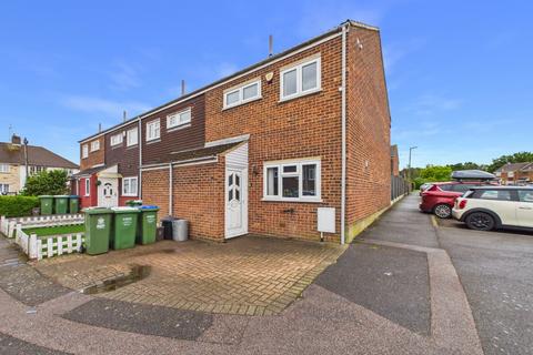 3 bedroom end of terrace house for sale, Blake Close, Welling DA16