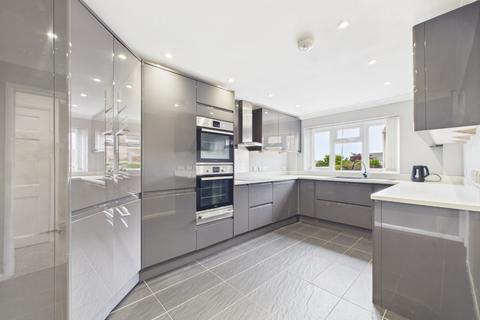 3 bedroom end of terrace house for sale, Blake Close, Welling DA16