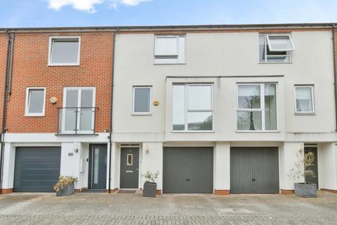 3 bedroom terraced house for sale, Alcock Crescent, Crayford, Dartford, DA1