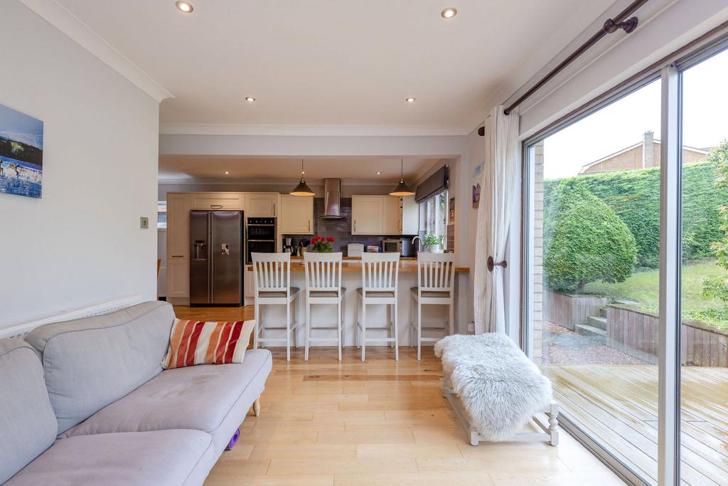 House in Edinburgh, Happy Valley, Craiglockhart - More