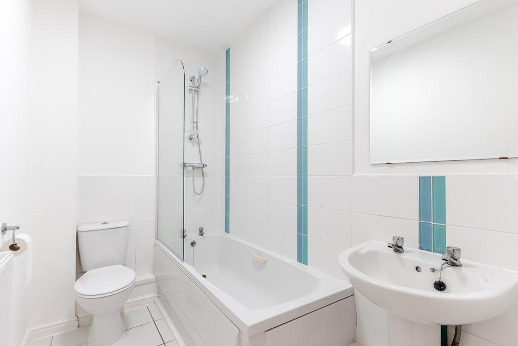Apartment in Bradley Stoke - View 3