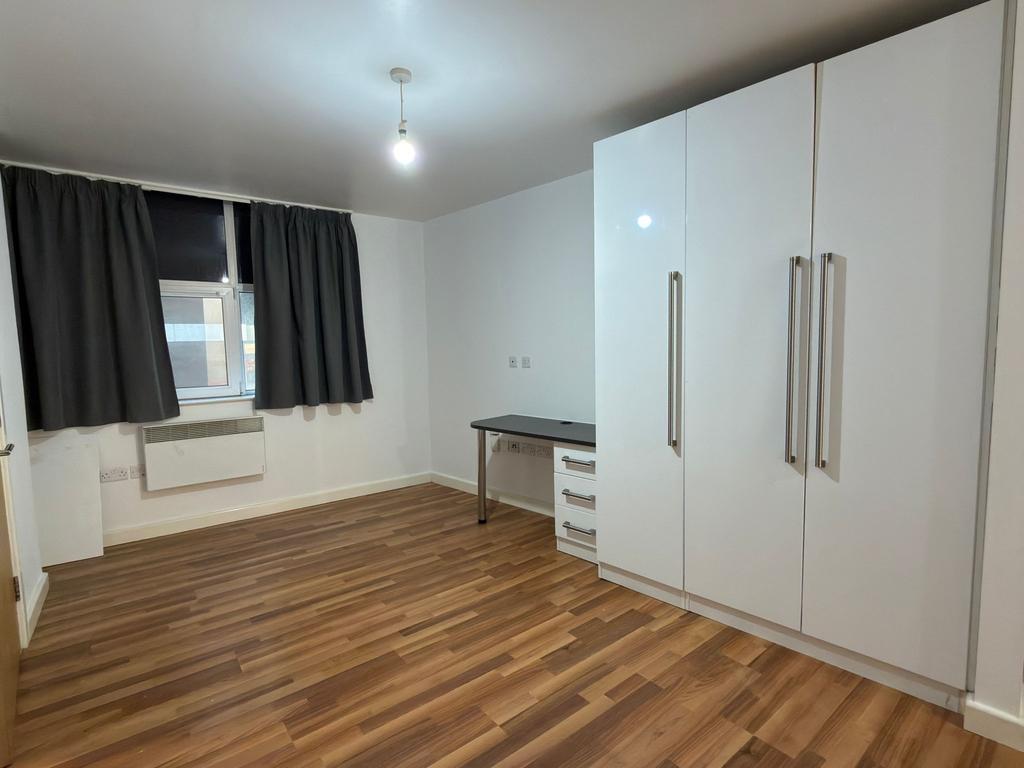 Apartment in Leicester - View 4