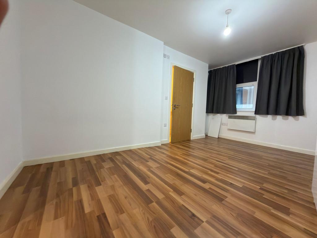 Apartment in Leicester - More