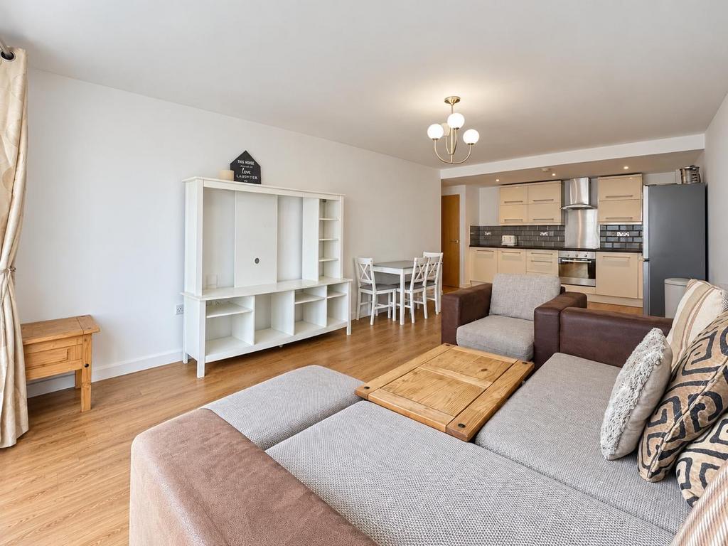 Apartment in Leicester - View 3