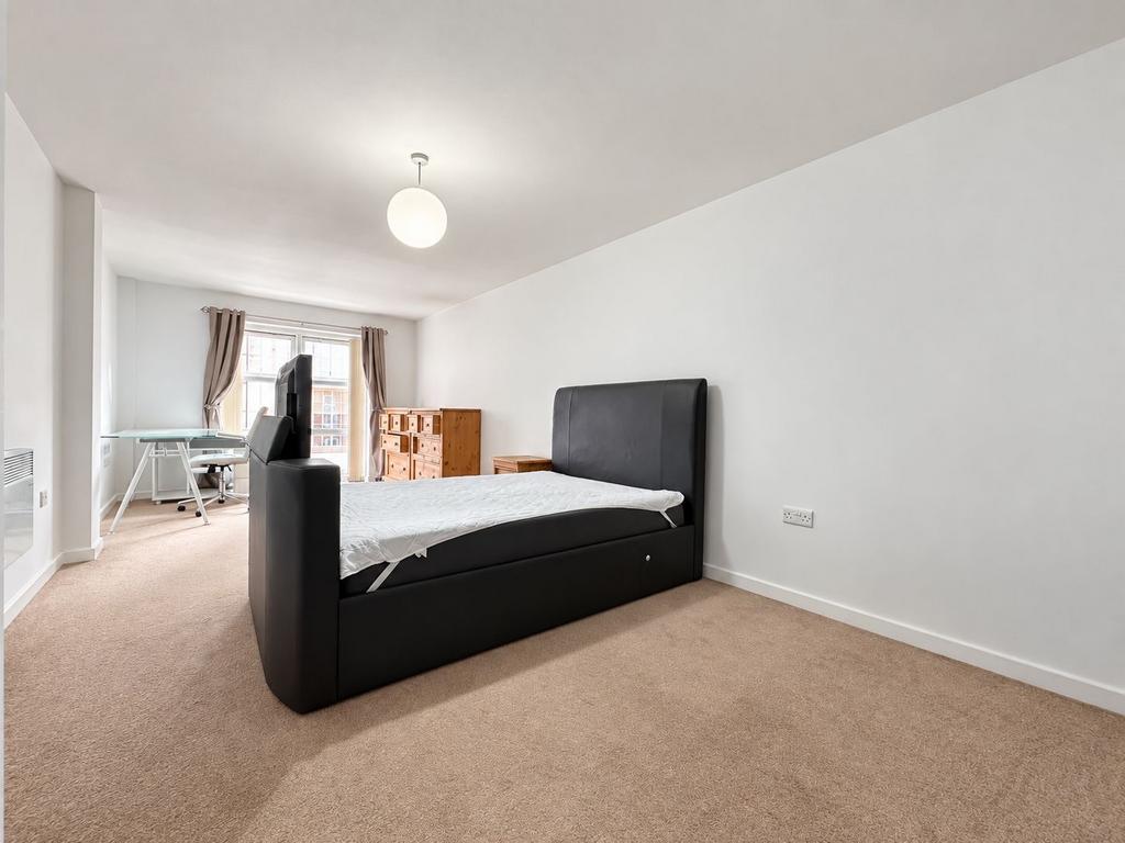 Apartment in Leicester - View 5