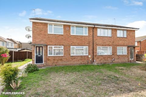 2 bedroom maisonette for sale, Peninsular Close, Feltham, TW14