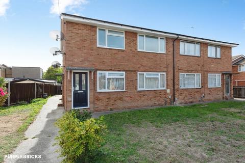 2 bedroom maisonette for sale, Peninsular Close, Feltham, TW14