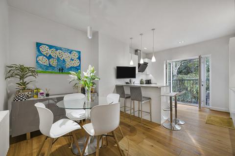 2 bedroom maisonette for sale, Main Road, Sidcup