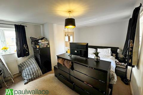 4 bedroom terraced house for sale, The Ride, Cheshunt