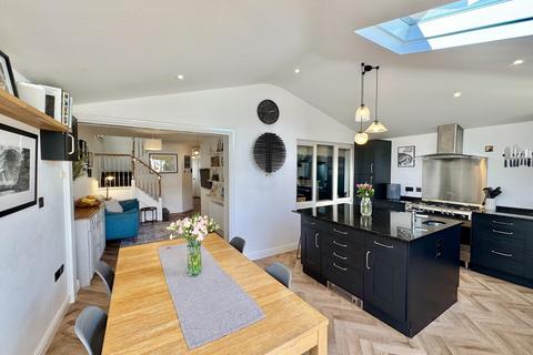 4 bedroom detached house for sale, The Gluyas, Falmouth