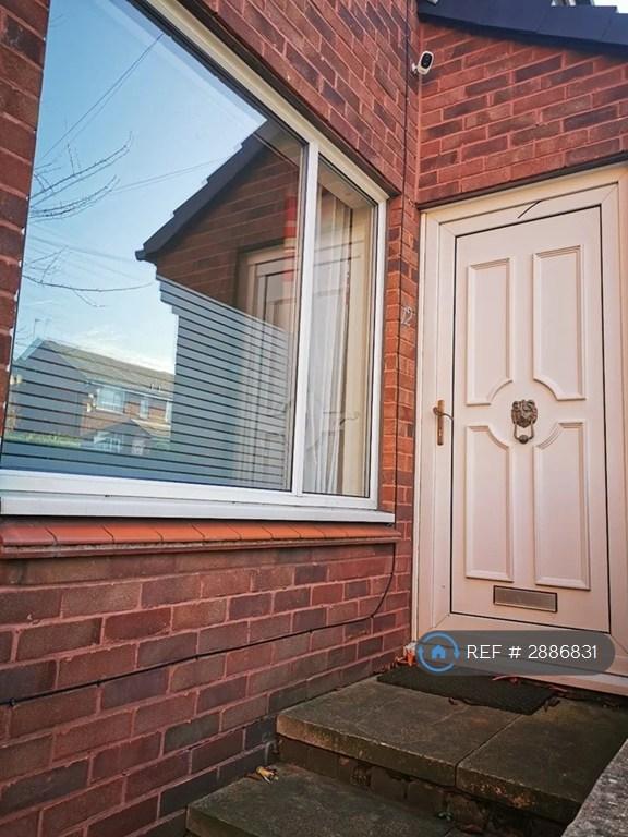 House in Leeds - View 2