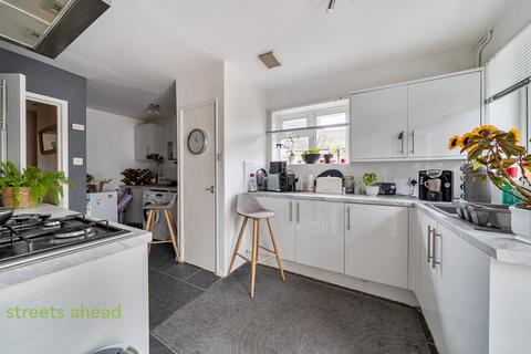 3 bedroom bungalow for sale, Auckland Road, Caterham, Surrey, CR3