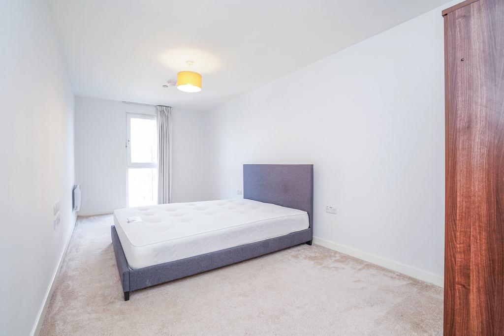Apartment in Leeds - View 3