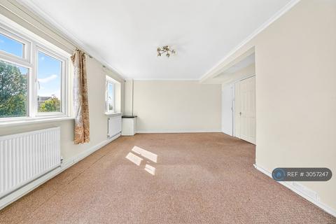 3 bedroom flat to rent, Church Road, Northolt, UB5