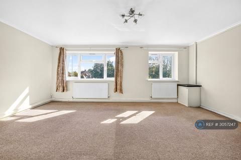 3 bedroom flat to rent, Church Road, Northolt, UB5