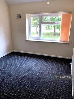3 bedroom semi-detached house to rent, Spendlow Gardens, Leicester, LE2