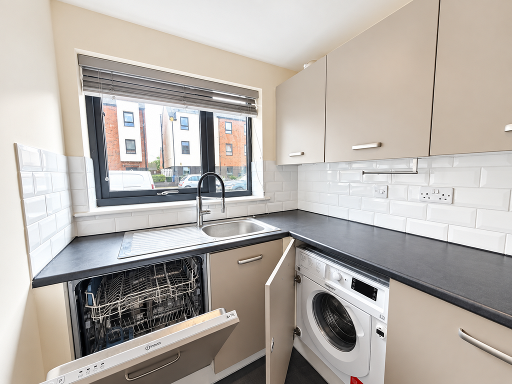 House in Doncaster, Loversall - View 5