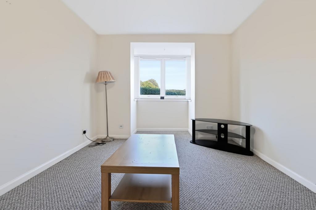 Apartment in Edinburgh - More