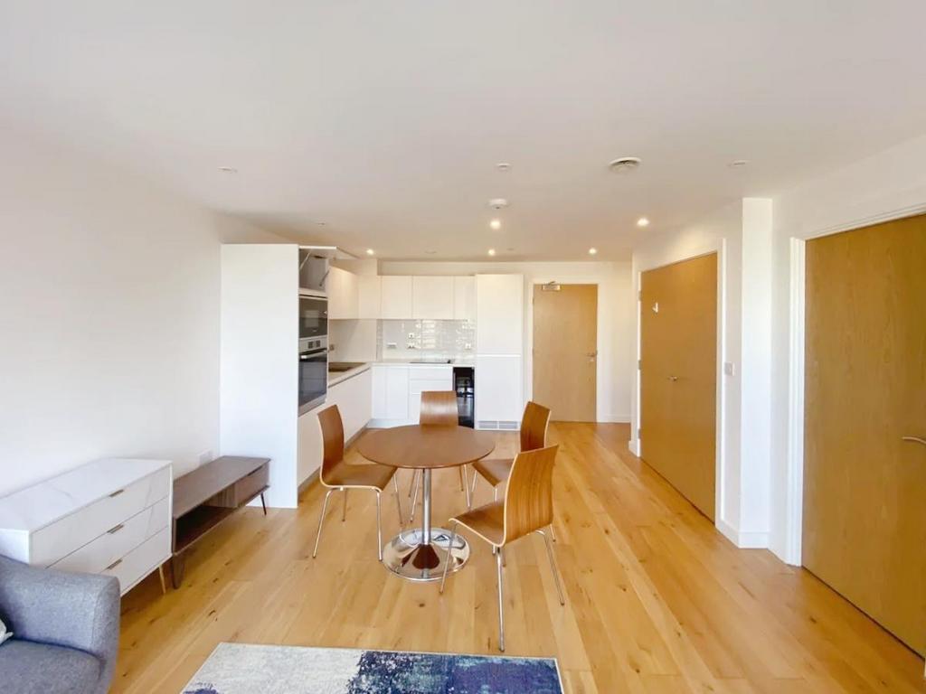 Apartment in Birmingham - View 2