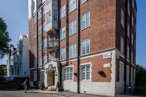 Studio to rent, Abbey Road, St John's Wood, London, NW8