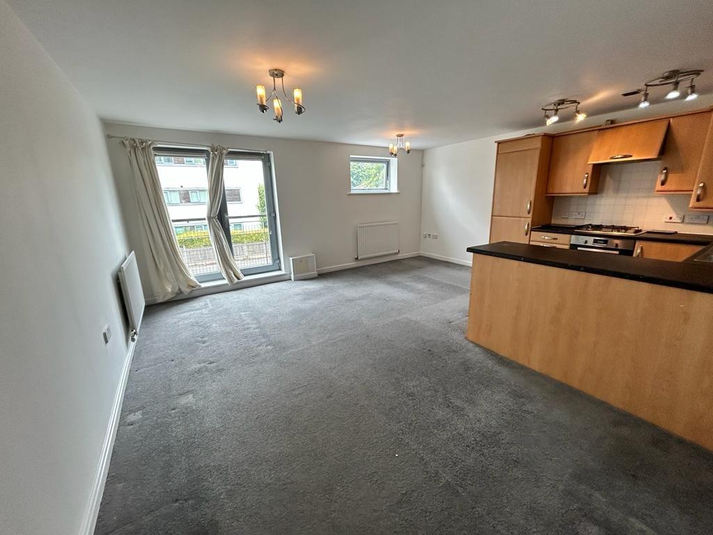 Apartment in Manchester, Beswick - View 3