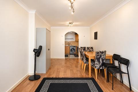 2 bedroom apartment for sale, Queensberry Place, London, E12