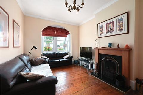 4 bedroom semi-detached house for sale, Thetford Road, Surrey TW15