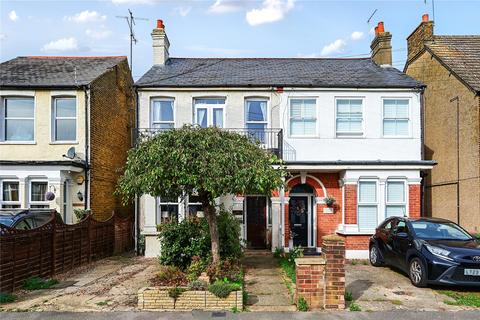4 bedroom semi-detached house for sale, Thetford Road, Surrey TW15