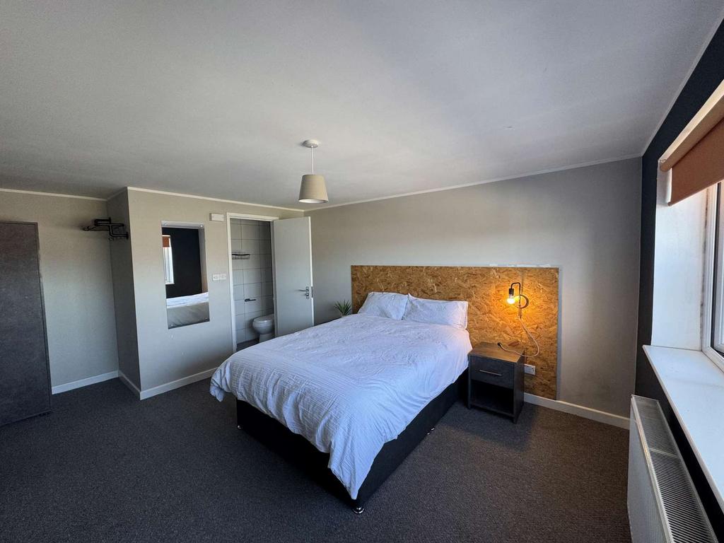 House in Botley - View 5
