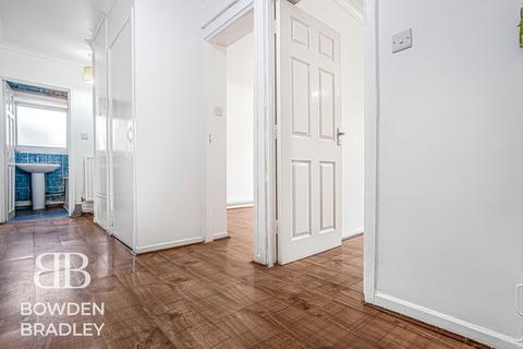 2 bedroom flat for sale, The Shaftesburys, Barking, IG11
