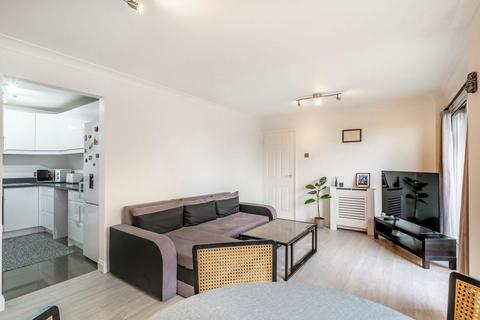 1 bedroom flat to rent, Palmerston Road, Buckhurst Hill