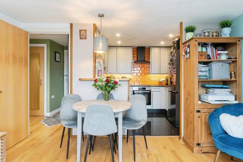 1 bedroom flat for sale, Forest Lane, London, E15