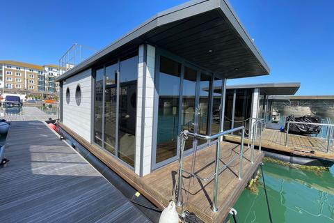 1 bedroom apartment for sale, Brighton Marina Village, Brighton, BN2